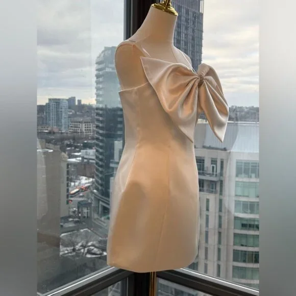 🆕 BRONX & BANCO 🧿 NWOT Evie White Strapless Bow Mini Dress, Sz XS US 2 - Picture 4 of 13